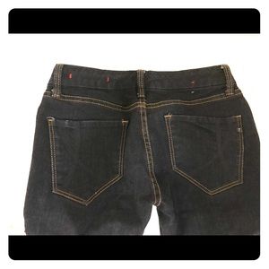 IT Jeans - Dark Wash Skinnies - 26 Short